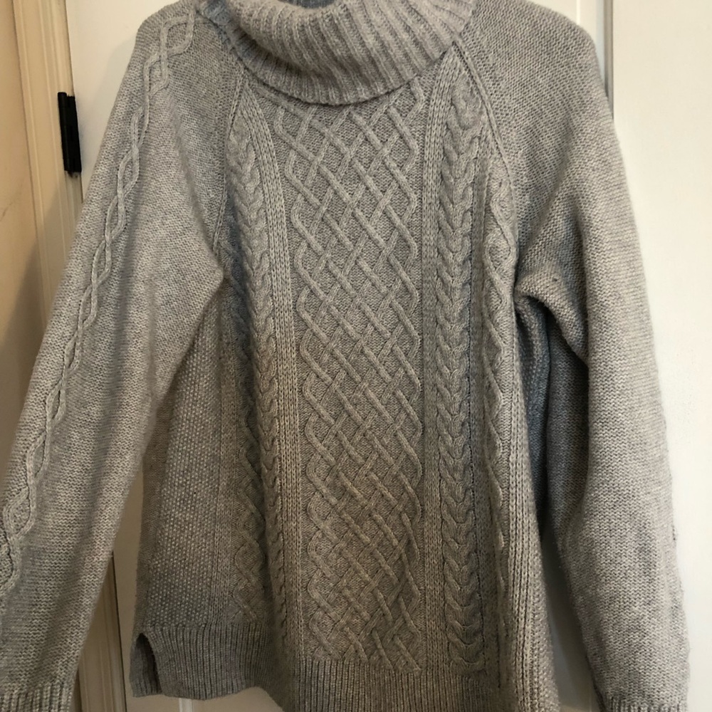 Gray Croft & Borrow cowl neck cable sweater size large